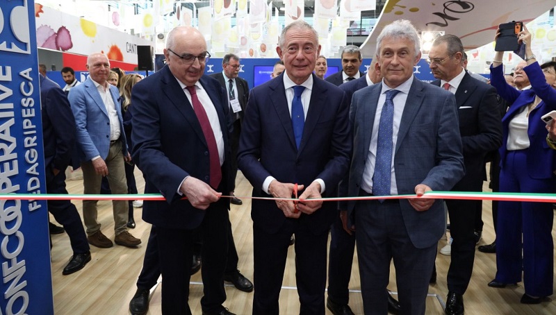 Vinitaly, Confcooperative, a 10 anni dalla ratifica dell’accordo CETA,   per i vini europei in Canada una crescita media annua del +5,1%