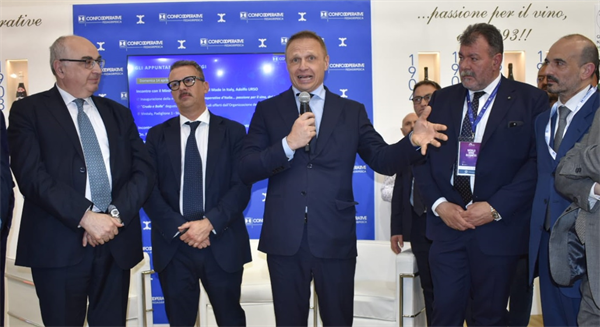 GIORNATA MADE IN ITALY, IL MINISTRO DELL’AGRICOLTURA LOLLOBRIGIDA PREMIA LE CANTINE COOPERATIVE CENTENARIE